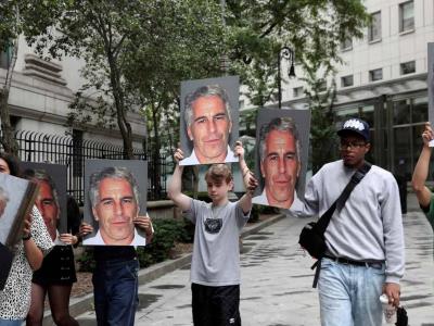 Donald Trump defiende a fiscal por el caso Epstein