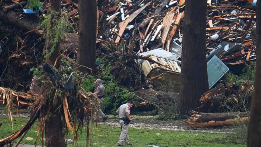 Más lluvias y alertas frenan las labores de búsqueda de personas por inundaciones en Texas Más lluvias y alertas frenan las labores de búsqueda de personas por inundaciones en Texas