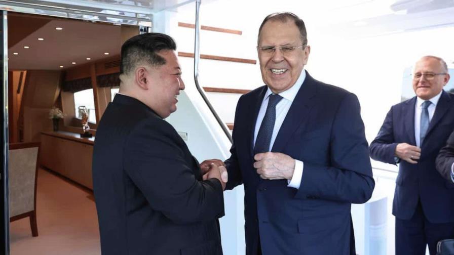 Kim Jong-un reafirma a Lavrov su apoyo incondicional a Rusia en la guerra contra Ucrania