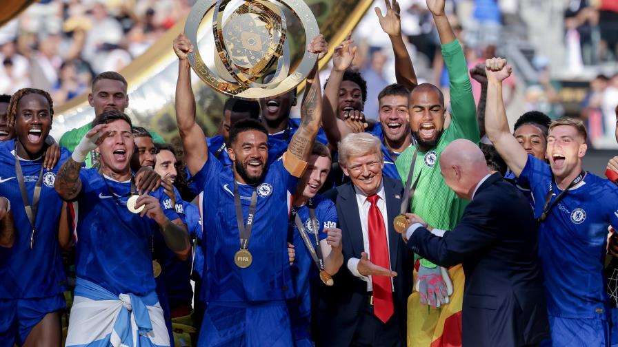 Abucheos y aplausos a Trump en la final del Mundial de Clubes de la FIFA