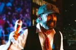 Juan Luis Guerra cautiva a Barcelona con su música caribeña Juan Luis Guerra cautiva a Barcelona con su música caribeña