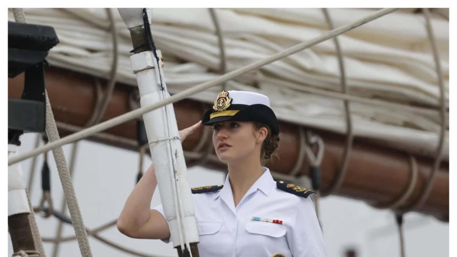 La princesa Leonor culmina su formación naval y recibe la Medalla de Oro de Galicia La princesa Leonor culmina su formación naval y recibe la Medalla de Oro de Galicia