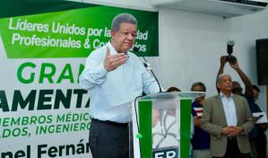 Leonel Fernández dice que el Gobierno está quebrado y tiene el motor fundido