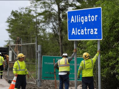 Exigen a Florida publicar todos los contratos de «Alligator Alcatraz»