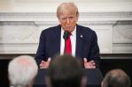 Trump sube la presión sobre Putin con amenaza de aranceles y el envío de armas a Ucrania