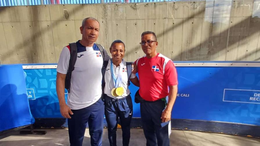 Dahiana Ortiz y Beatriz Pirón imponen respeto en Panam de Pesas de Cali con récords y medallas Dahiana Ortiz y Beatriz Pirón imponen respeto en Panam de Pesas de Cali con récords y medallas