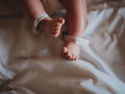 policía indonesia arresta a 12 personas por tráfico de niños