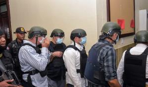 Juez impone arresto domiciliario a los diez acusados de sobornos por más de 100 millones