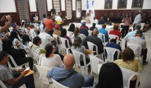 El Mived entrega "bono saldo" a familias de proyectos habitacionales construidos hace varias décadas El Mived entrega "bono saldo" a familias de proyectos habitacionales construidos hace varias décadas
