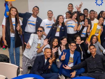 Estudiantes secundaria: programa de verano Bright Leaders League