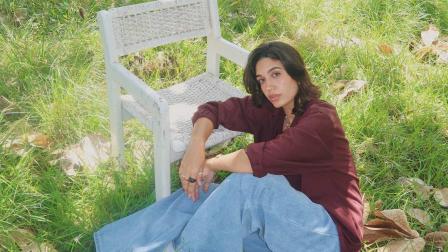 María Cerdeiros estrena el sencillo "Vuelves a mí"
