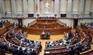 El Parlamento de Portugal aprueba reforma migratoria que limita la reagrupación familiar
