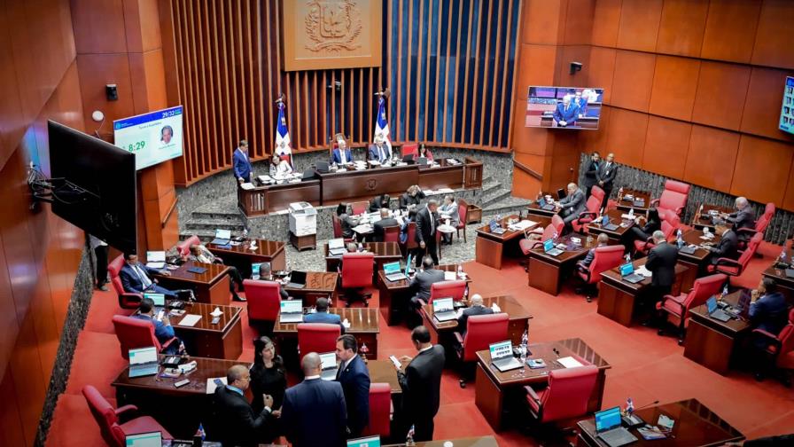 Senado avanza aprobación de ley que evitaría amañamientos de funcionarios en compras del Estado Senado avanza aprobación de ley que evitaría amañamientos de funcionarios en compras del Estado
