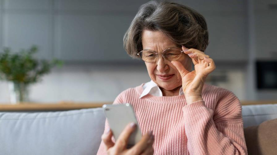 El celular impulsa que más adultos que nunca en países de renta baja tengan cuenta bancaria