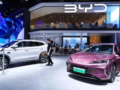 Concesionarios chinos piden a fabricantes de autos frenar sobreoferta
