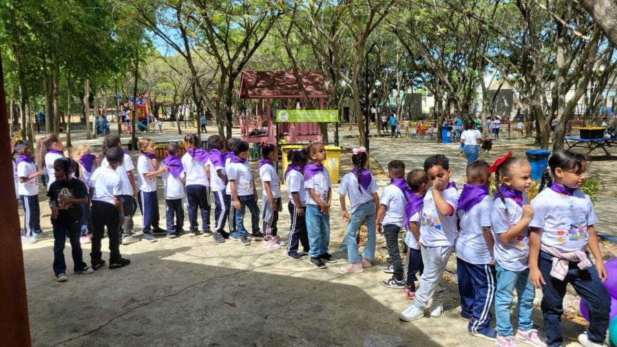 Minerd comienza campamento de verano para nivel inicial en todo el país Minerd comienza campamento de verano para nivel inicial en todo el país