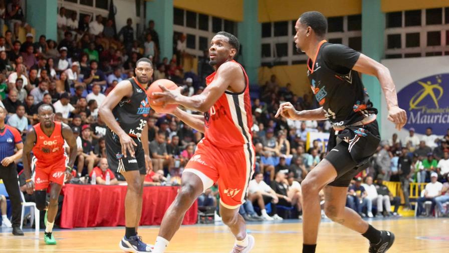 Titanes y Leones dan apertura a las semifinales en la LNB Titanes y Leones dan apertura a las semifinales en la LNB