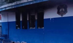 Bandas haitianas incendian comisaría y atacan histórica ciudad Marchand-Dessalines