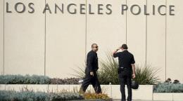 Empleado de un centro para mayores en Los &Aacute;ngeles hiere de bala a tres compa&ntilde;eros