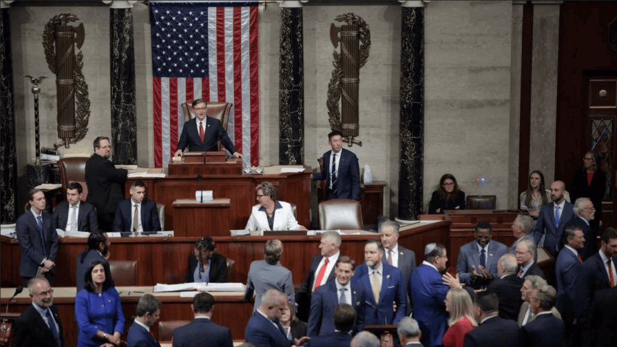 El Congreso de EE. UU. aprueba recortes por US$ 9,000 millones a la ayuda exterior y medios públicos