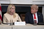 Pam Bondi, la leal fiscal general que se quemó por defender a Trump y perdió su confianza