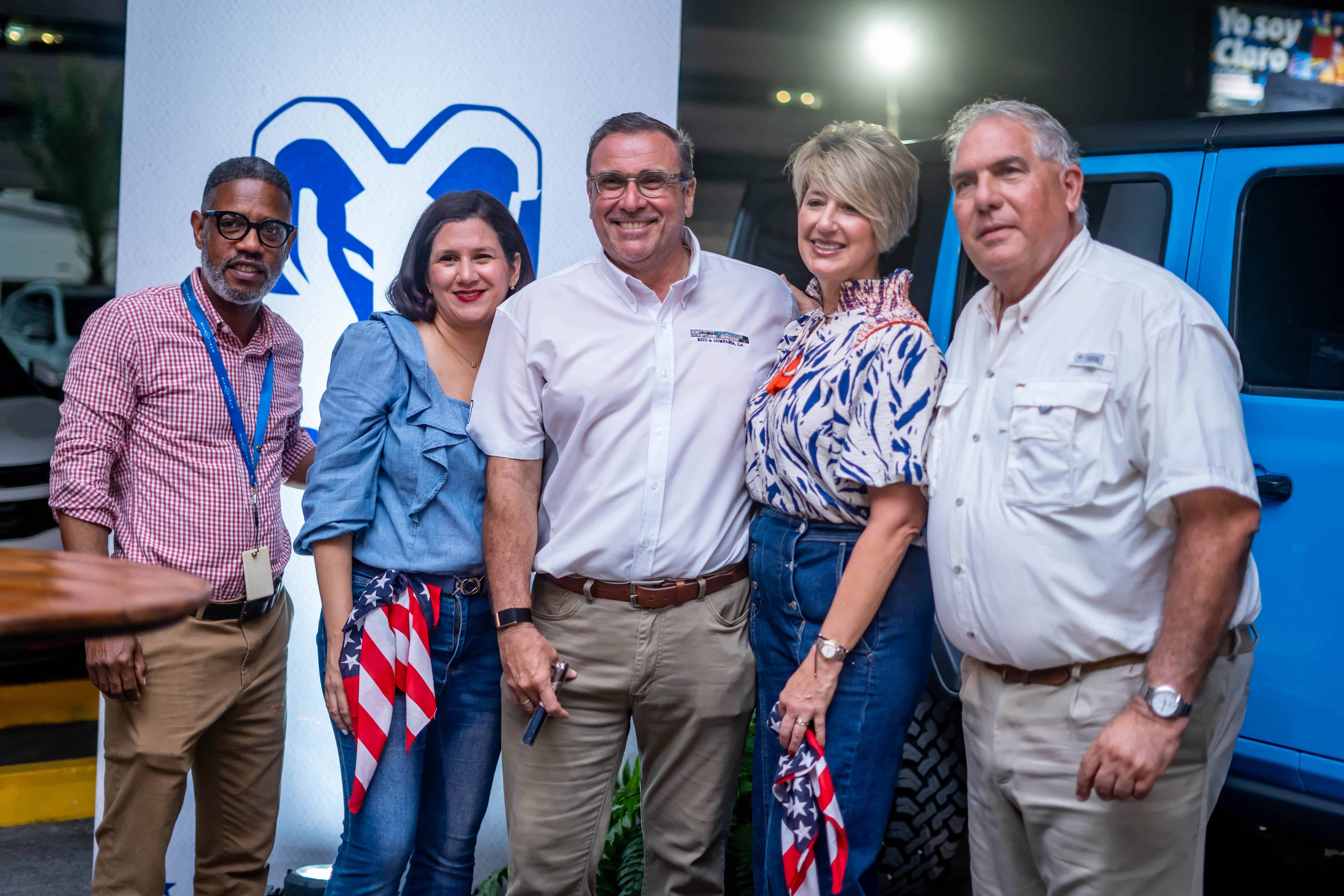 Bienvenido Lora, Karen Frometa, Herbert Scharf, Francesca Ferrua, Freddy Caputo.