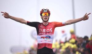 Arensman frena a Pogacar, que es aún más líder del Tour