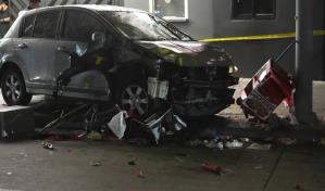 Vehículo atropella a multitud en Los Ángeles y deja 28 heridos, varios graves