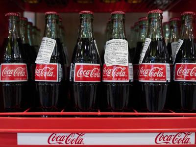 Donald Trump ante Coca-Cola y la industria detrás del jarabe de maíz