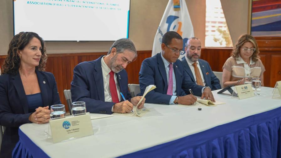 La Superintendencia de Seguros y FIBA unen fuerzas en la lucha contra el lavado de activos La Superintendencia de Seguros y FIBA unen fuerzas en la lucha contra el lavado de activos