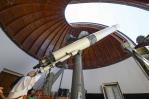 El papa visita el Observatorio astronómico Vaticano en aniversario de llegada del hombre a la Luna