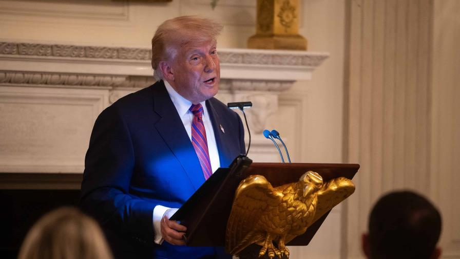 Trump exige a los Washington Commanders que recuperen su polémico nombre original Redskins