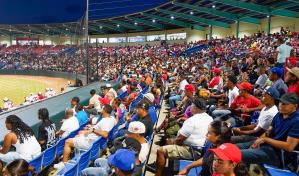 Atléticos blanquean a Granjeros en arranque de Liga de Verano