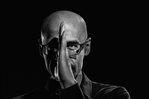 Junot Díaz: "Si vives en una sociedad, tienes una deuda con ella"