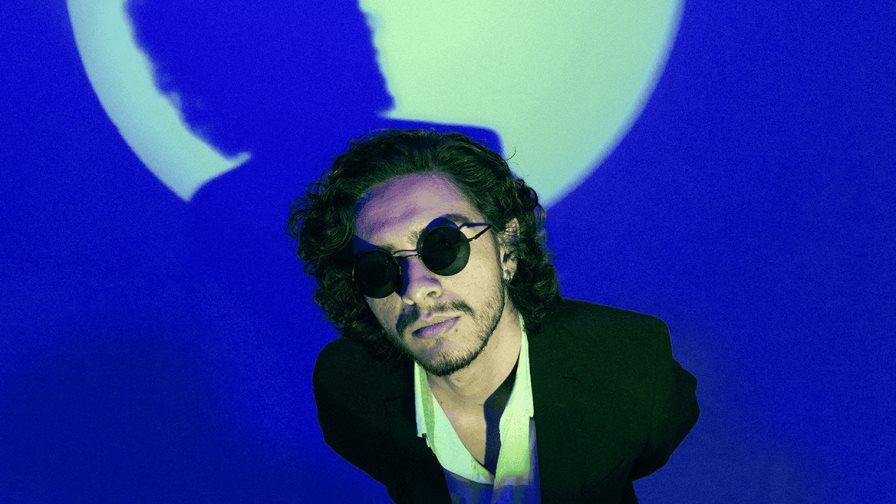 El cantautor dominicano Felipe Cruz llevará su voz a los estudios de Gustavo Cerati en Argentina