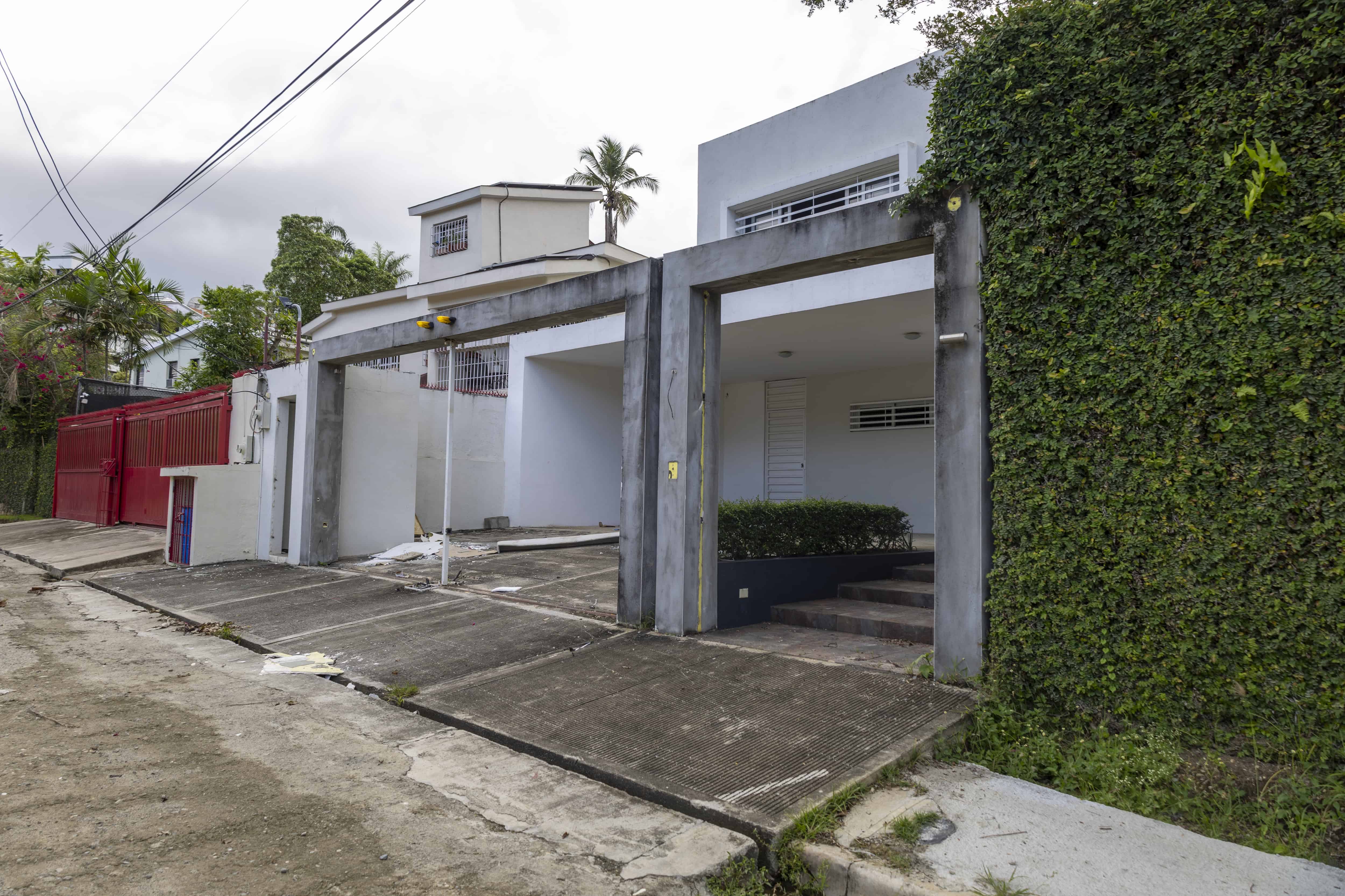 Esta vivienda ya fue pagada y está vacía, según vecinos. 