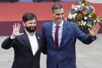 Sánchez llega a Chile para un foro por la democracia que abre su gira por el Cono Sur