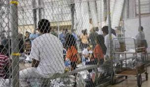 Hispanos conservadores y progresistas exigen regularizar migrantes de larga data en EE. UU.