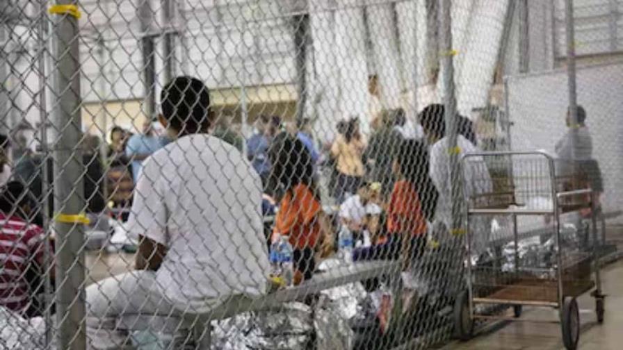 Suben un 111 % los migrantes detenidos en Florida tras el regreso de Trump, alerta HRW Suben un 111 % los migrantes detenidos en Florida tras el regreso de Trump, alerta HRW
