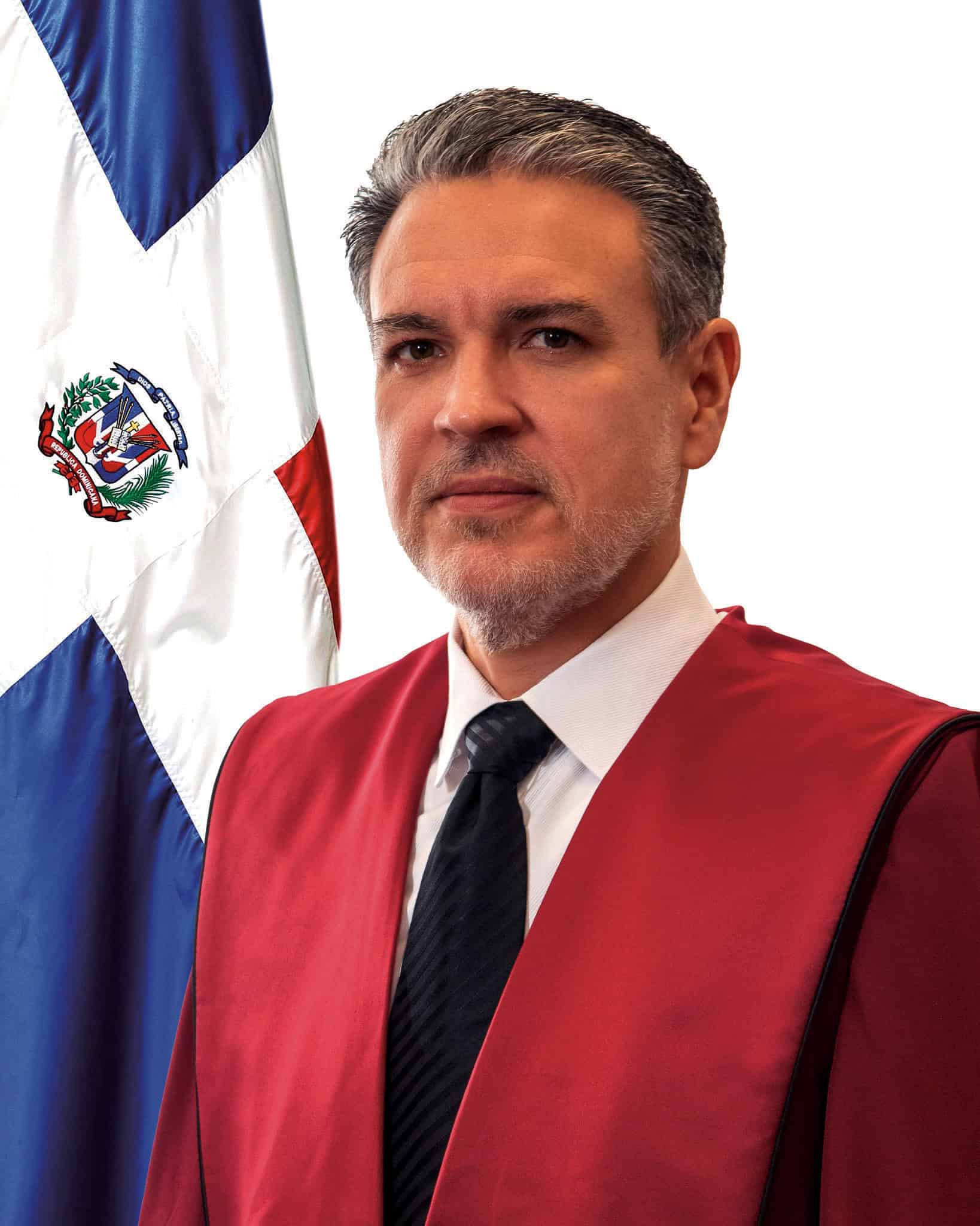 <div><strong>Miguel Valera Montero</strong></div><div><i>Primer sustituto</i></div>Aprobado