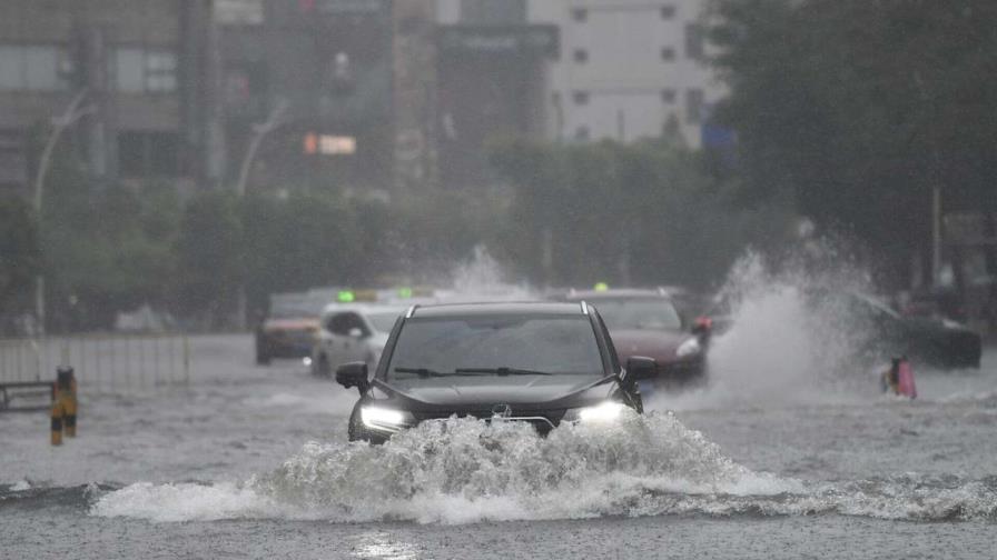 El tifón Wipha toca tierra en el sur de China y obliga a evacuar a más de 660,000 personas El tifón Wipha toca tierra en el sur de China y obliga a evacuar a más de 660,000 personas