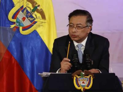 Petro admite no ha logrado la “paz total” con los grupos armados