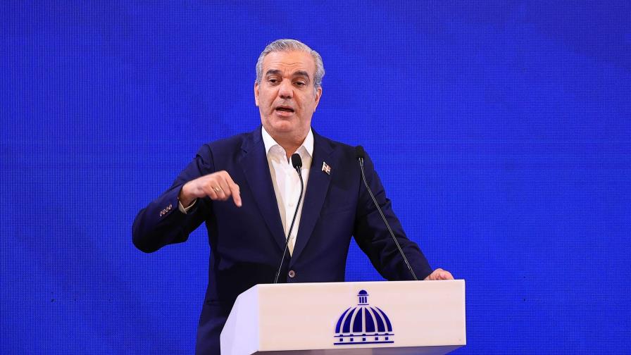 Luis Abinader en LA Semanal: "Yo me hago mis chequeos médicos aquí"