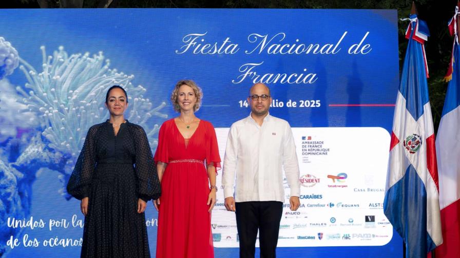 Francia celebra su Día Nacional en Santo Domingo con una gran asistencia