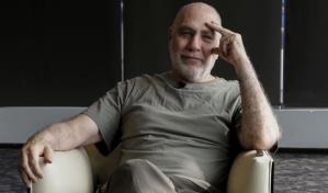 Guillermo Arriaga, cuerpo a cuerpo con la escritura Guillermo Arriaga, cuerpo a cuerpo con la escritura