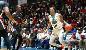 Los Leones buscan el empate ante Titanes en el Mauricio Báez