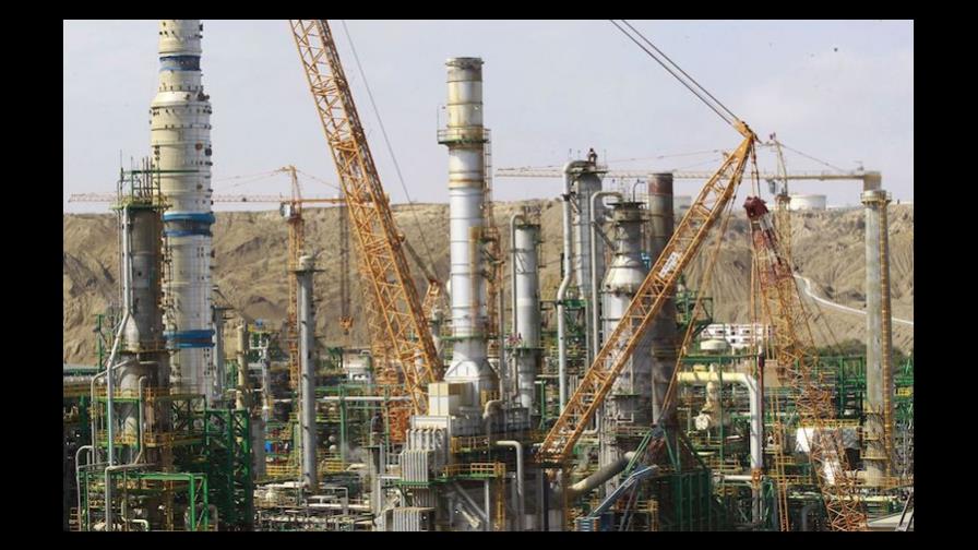 Perú tiene capacidad para producir 400.000 barriles de petróleo diarios, según ministro Perú tiene capacidad para producir 400.000 barriles de petróleo diarios, según ministro