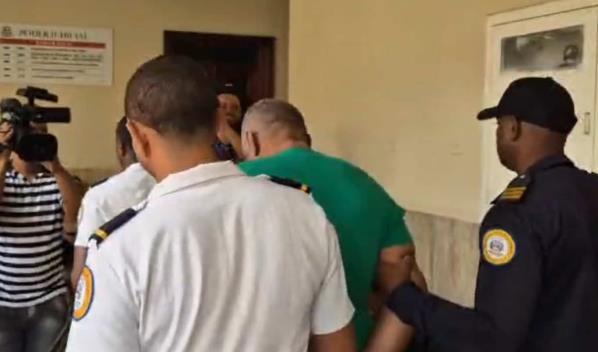 Imponen fianza económica a hombre que se hacía pasar por periodista para robar