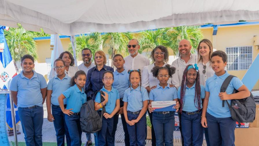 Bienestar Estudiantil completa entrega de utilería escolar en el Distrito Nacional Bienestar Estudiantil completa entrega de utilería escolar en el Distrito Nacional