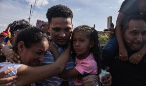 Un venezolano liberado de cárcel en El Salvador pide castigo para Bukele y Trump